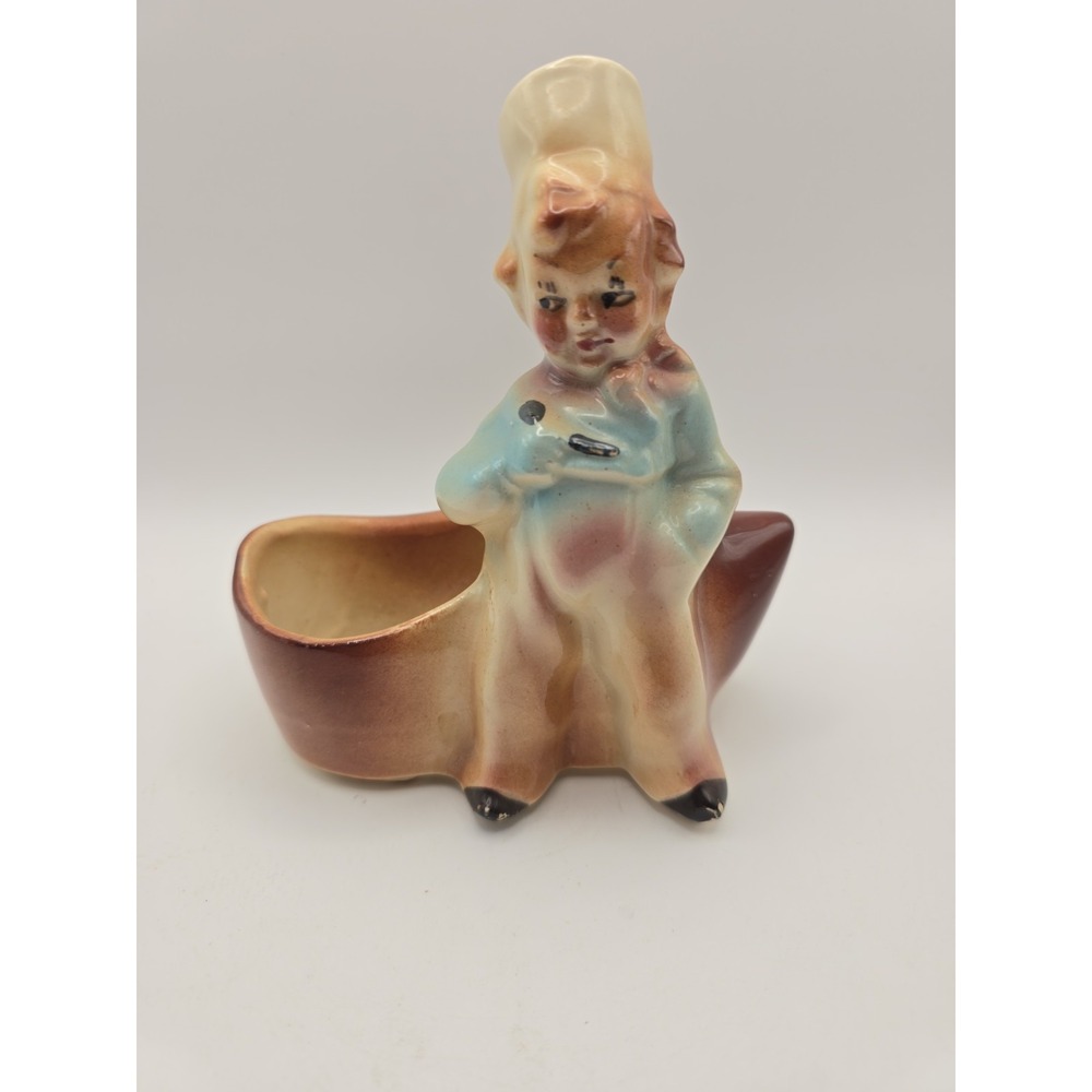 Vintage Ceramic Vase Dutch BoyShoe Mid Century Shawnee? Cottage/Shabby Decor